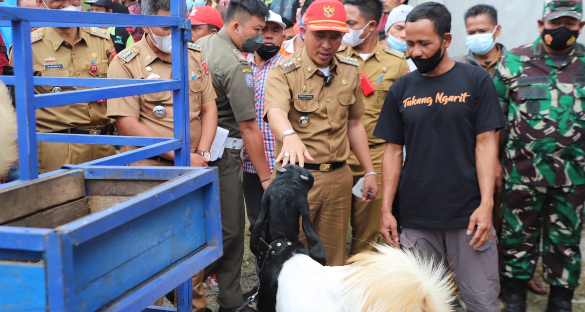 Bupati Parosil Berdialog dengan Komunitas Tukang Ngarit