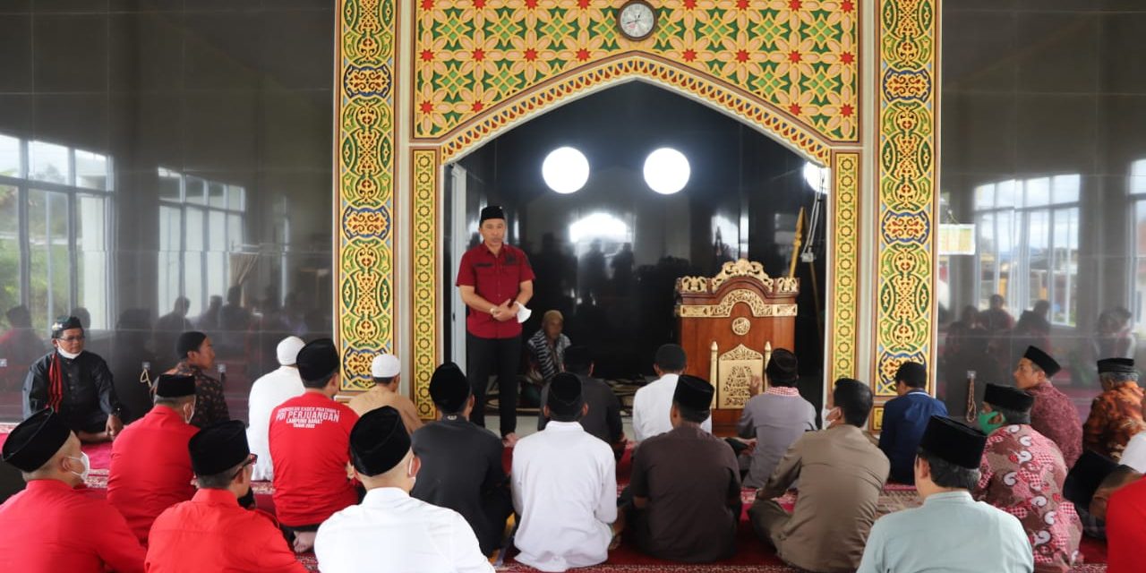 Safari Jum’at, Bupati Mohon Izin kegiatan PDIP di pekon Tambak Jaya