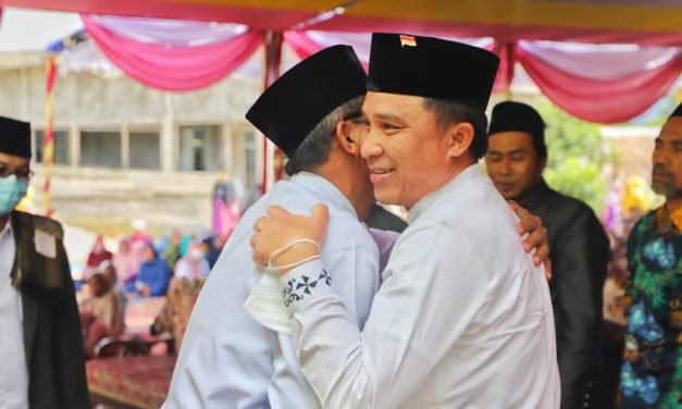 Hadiri pengajian, Bupati Parosil berpesan  agar ilmu yang di dapat untuk diterapkan