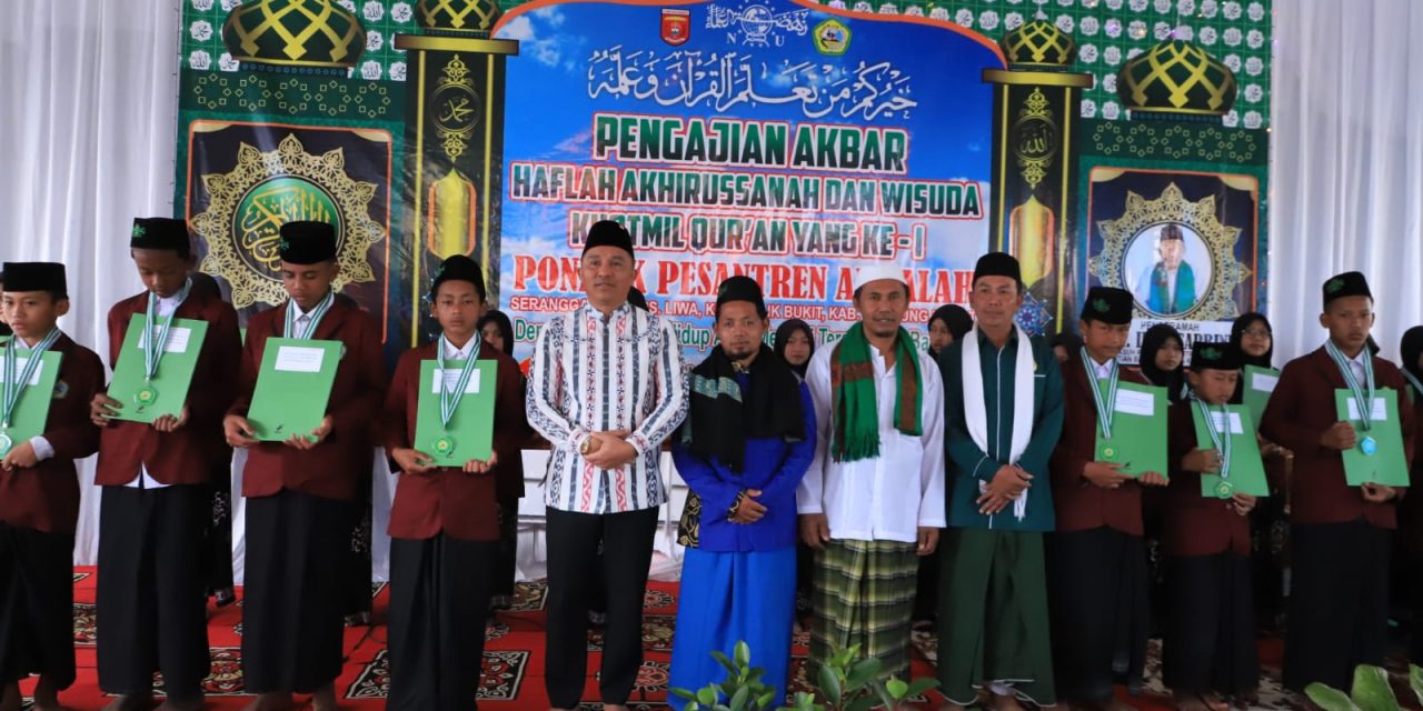 Bupati Lambar hadiri pengajian akbar Ponpes Alfalah Seranggas