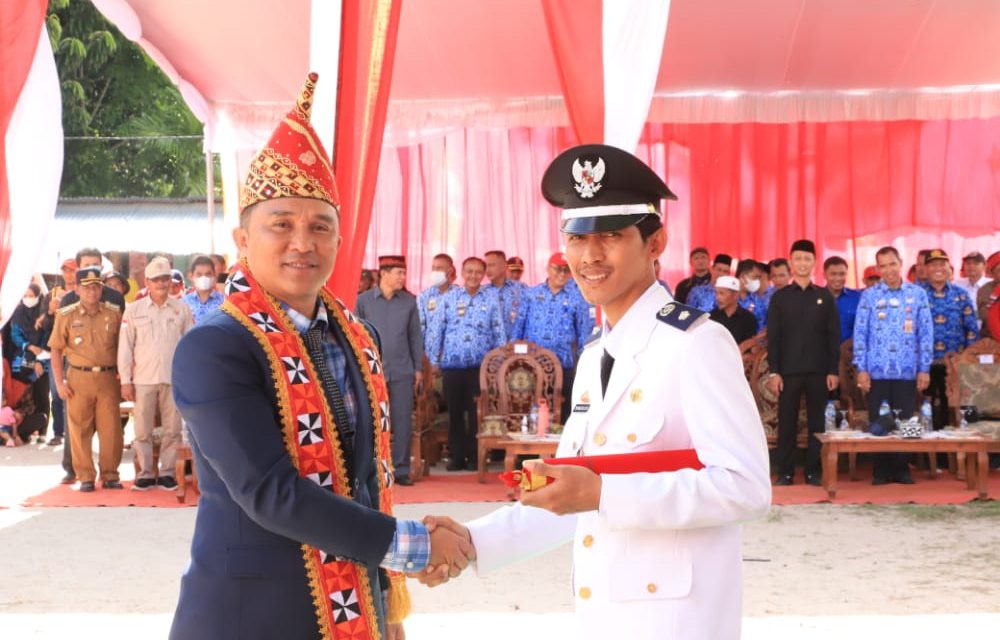 Bupati Lampung Barat Melantik Peratin di Kecamatan Suoh dan BNS