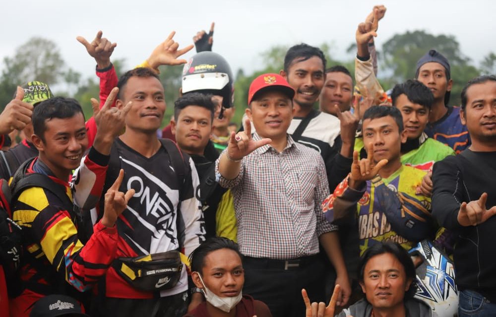 Bupati Lampung Barat Hadiri Penutupan Gas Amal Di Kecamatan Sekincau