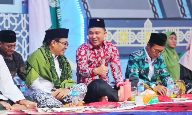 Parosil Bangga Pemimpin Ponpes Lambar Bertoleransi