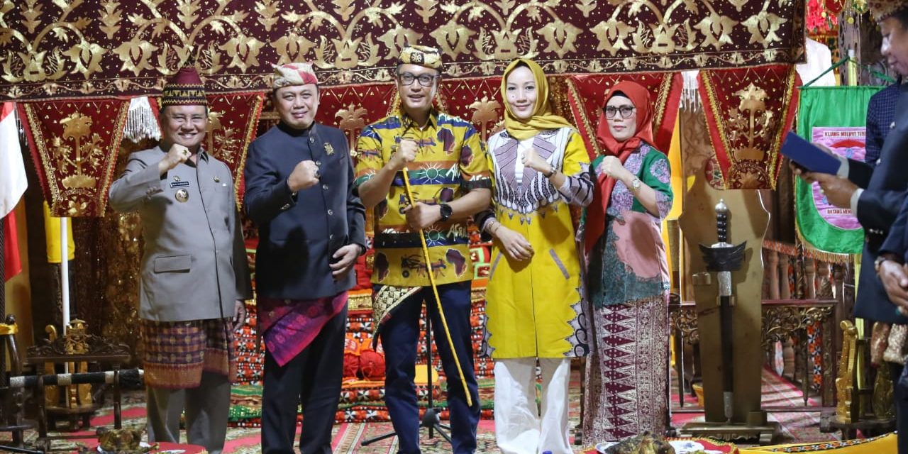 Wabup Lambar Melepas Keberangkatan Pindah Tugas Kapolres Lambar.