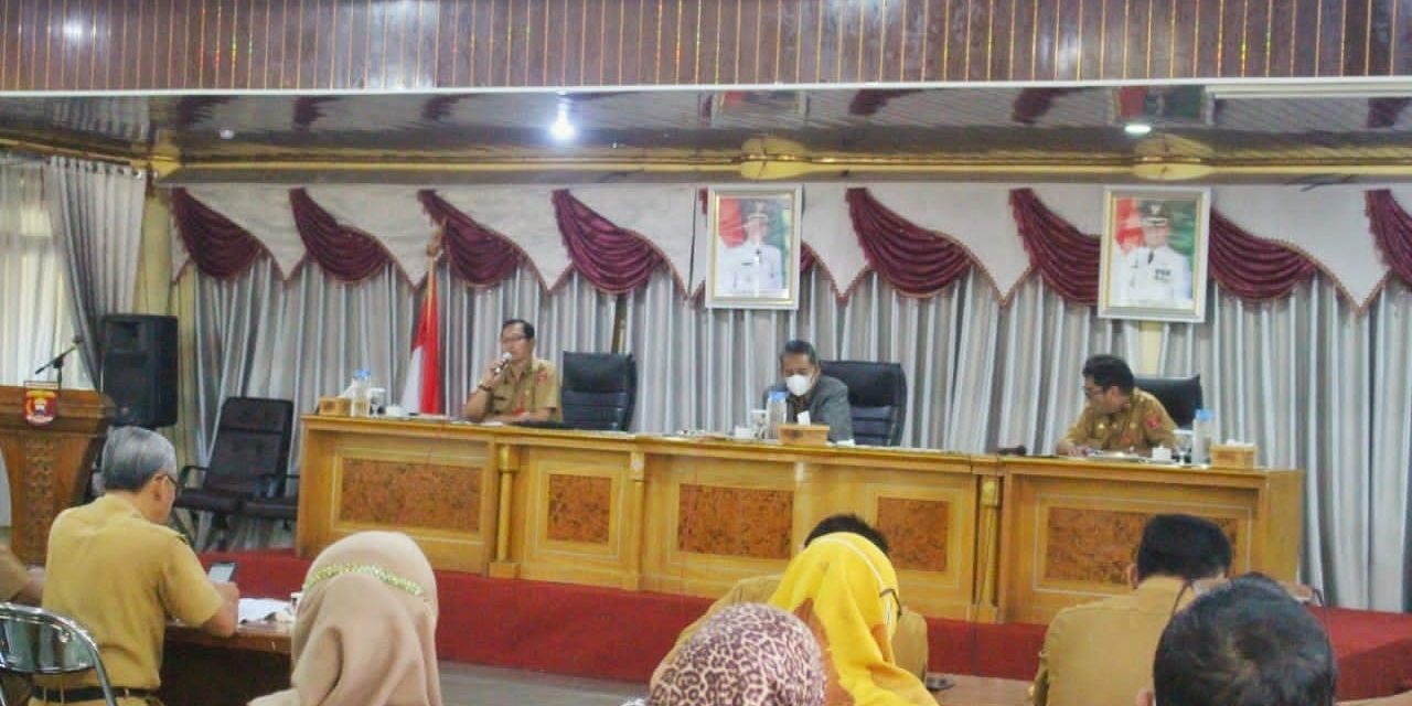 Pemkab Tekankan Longsor di Taman Hias KRL Segera di Tangani