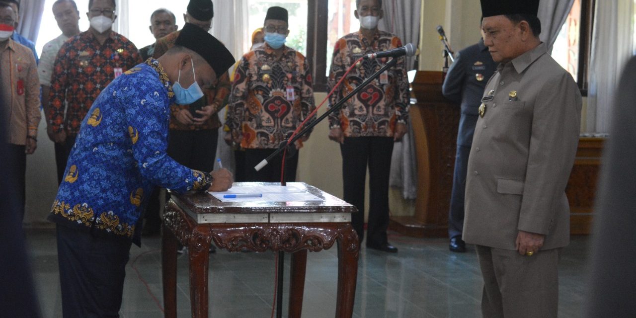 Wabup Lambar lantik 58 jabatan eselon III, IV dan fungsional