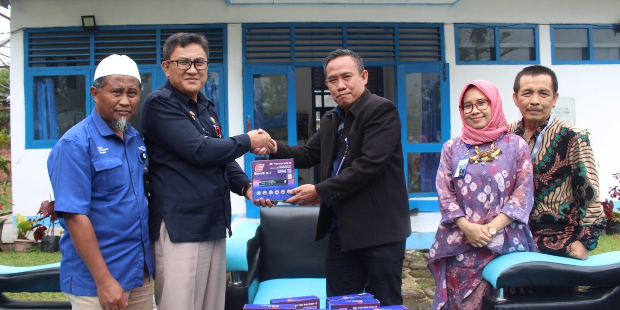 Pemkab Lambar terima 8 unit bantuan STB
