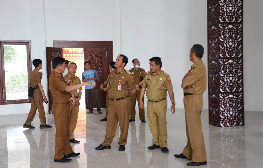 Sekda Lambar Tinjau pembangunan Lamban Budaya