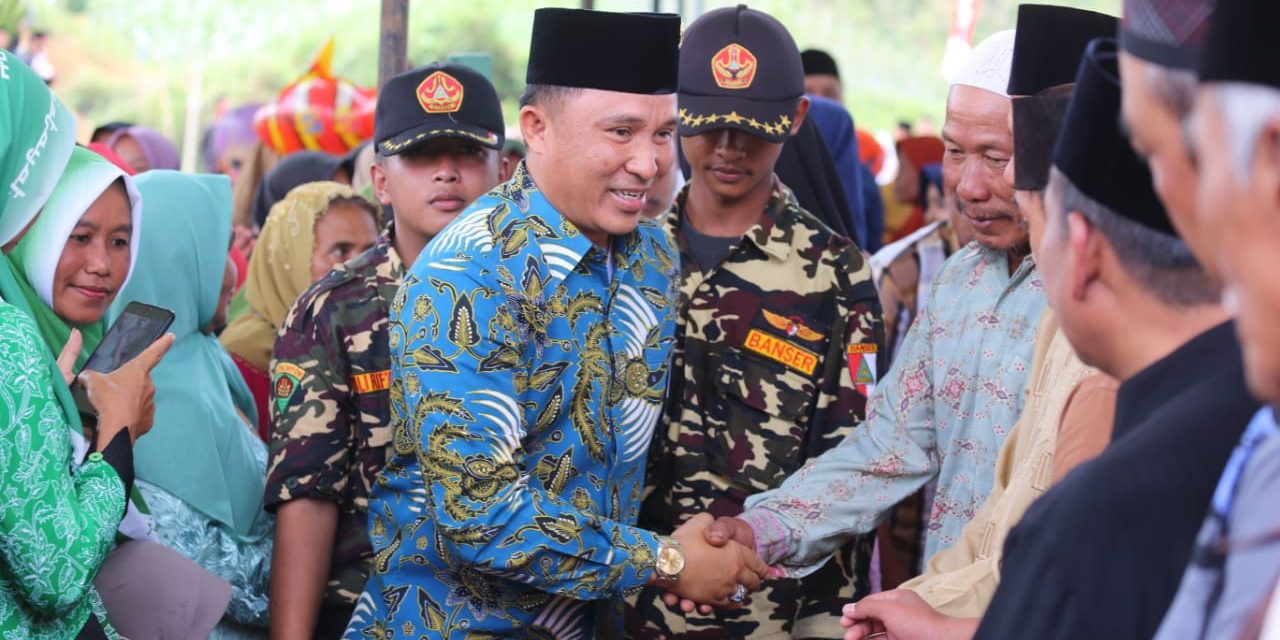 Hadiri Pengajian Akbar Bupati Parosil Lantik Forum UMKM dan Launching Operasi Pasar Bersubsidi