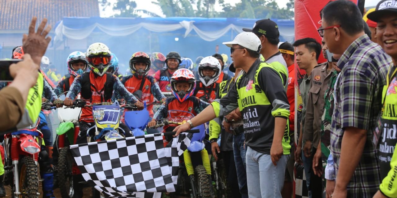 Bupati Parosil Lakukan Pelepasan Trail Adventure Dalam Rangka Gas Amal Pembangunan Rumah Ibadah