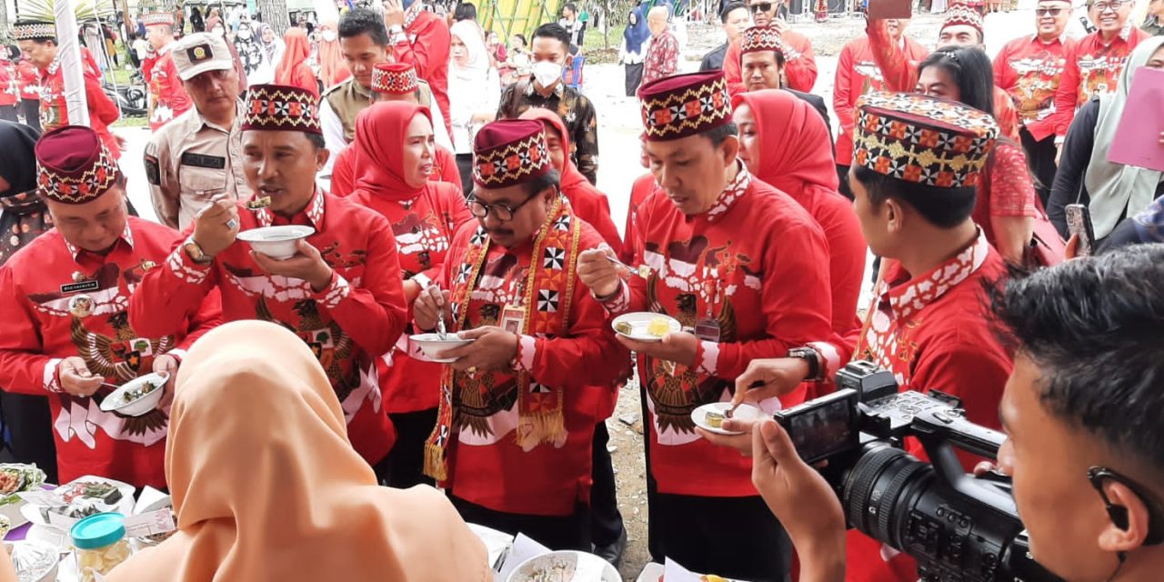 Bupati Parosil Tinjau Lomba LCM, Nikmati Langsung Olahan Lokal.