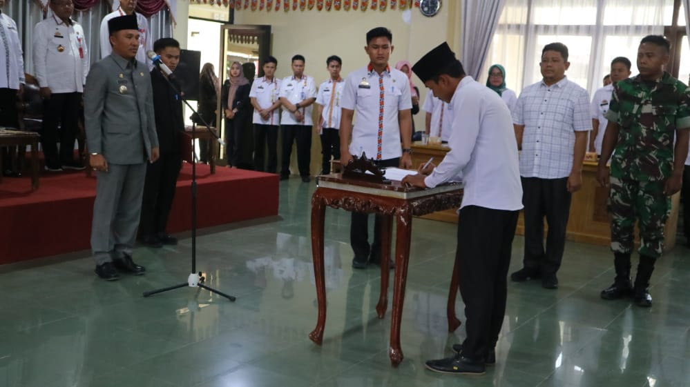 Bupati Parosil melantik 177 Anggota Lembaga Himpun Pemekonan 2022-2027