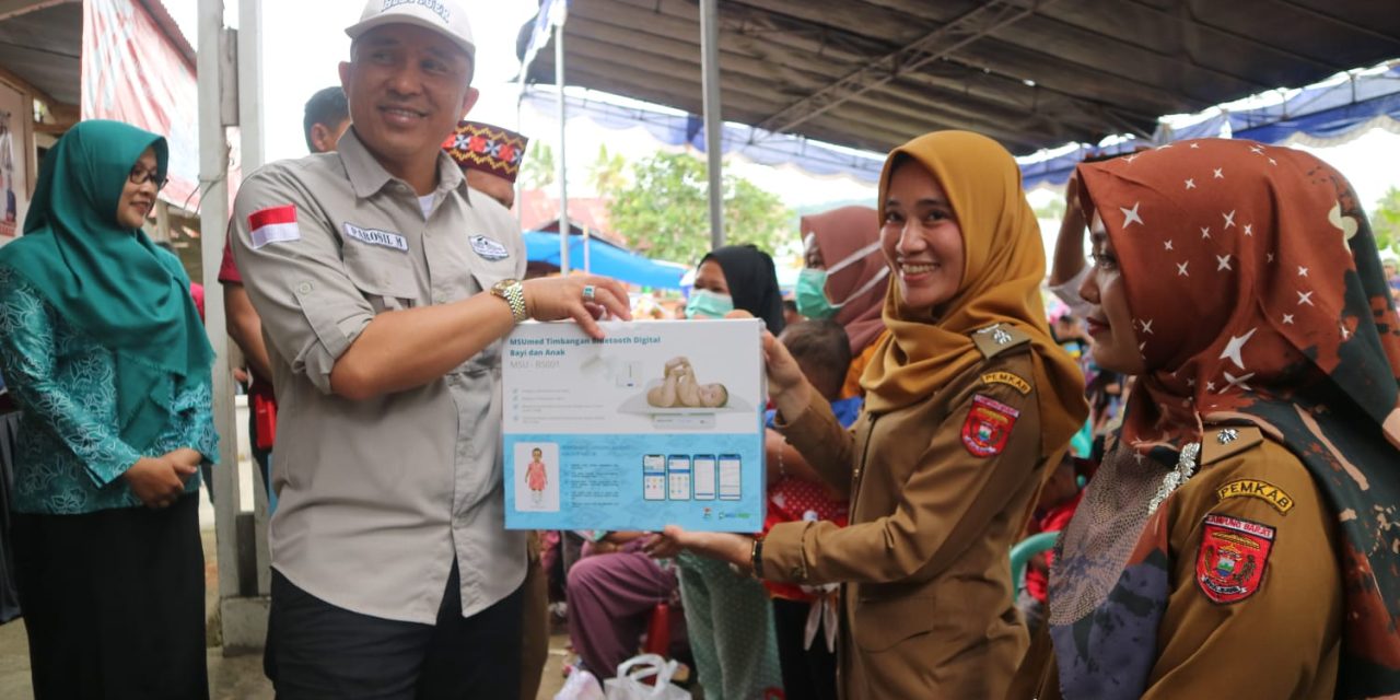 Bupati Parosil serahkan 733 bantuan sembako