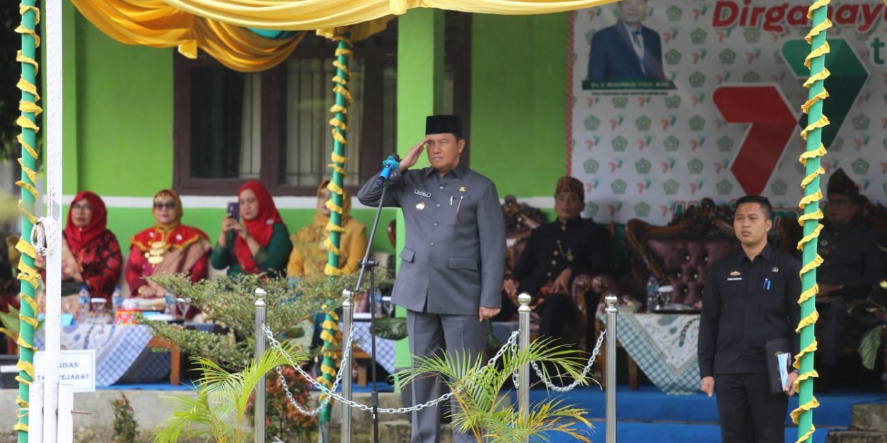 Pimpin upacara peringatan HAB ke-77 Pj. Bupati Lambar ajak ASN Kemenag tingkatkan pengabdian dalam melayani umat
