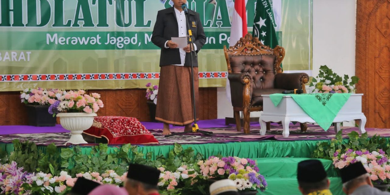 Hadiri Pengajian Akbar Satu Abad NU, Pj. Bupati Nukman Umrohkan Siswi MIN Dua Lambar.
