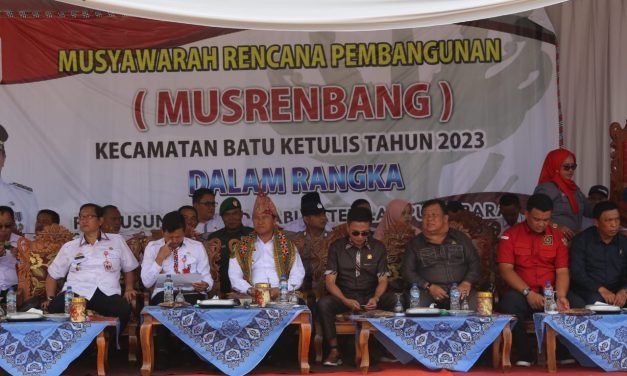Pj. Bupati Lambat Gelar Musrenbang di Kecamatan Belalau dan Batu Ketulis