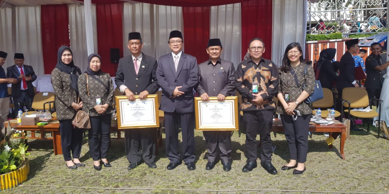 Pemkab Lambar terima penghargaan Paritrana Award Tingkat Provinsi Lampung tahun 2022.