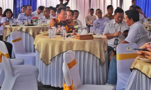 Turut Meriahkan Hut-49 Lampost, Pj. Bupati Lambar Harap Lampost Media Independen dan Akurat.