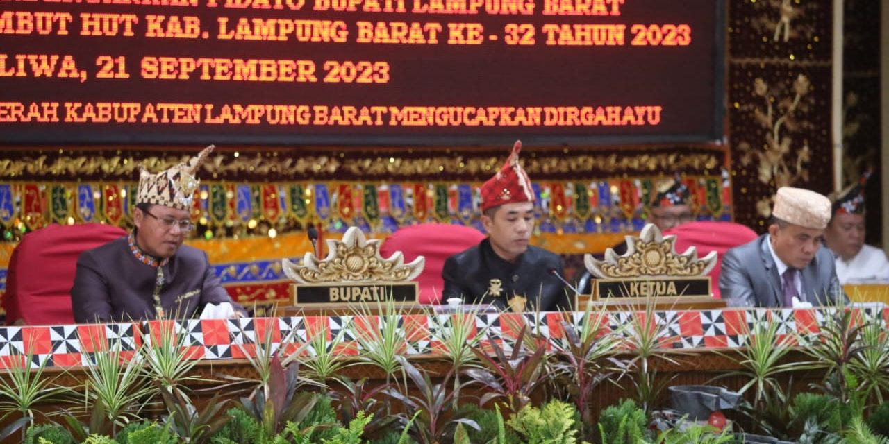 Hadiri rapat paripurna DPRD Lampung Barat, Pj. Bupati Lambar beberkan sejumlah capain prestasi