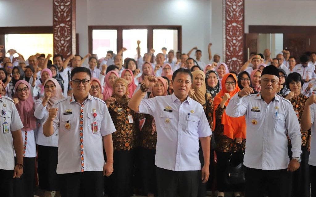 Pj. Bupati Nukman Minta Kepala Sekolah Terus Tingkatkan Mutu Pendidikan Di Lambar.