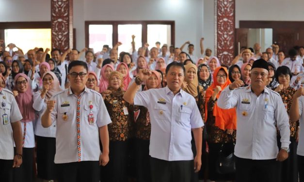 Pj. Bupati Nukman Minta Kepala Sekolah Terus Tingkatkan Mutu Pendidikan Di Lambar.