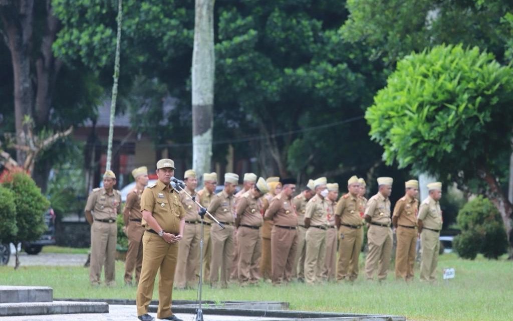 Pimpin Apel Bersama Pasca Libur Nataru, Ini Pesan Pj. Bupati Nukman