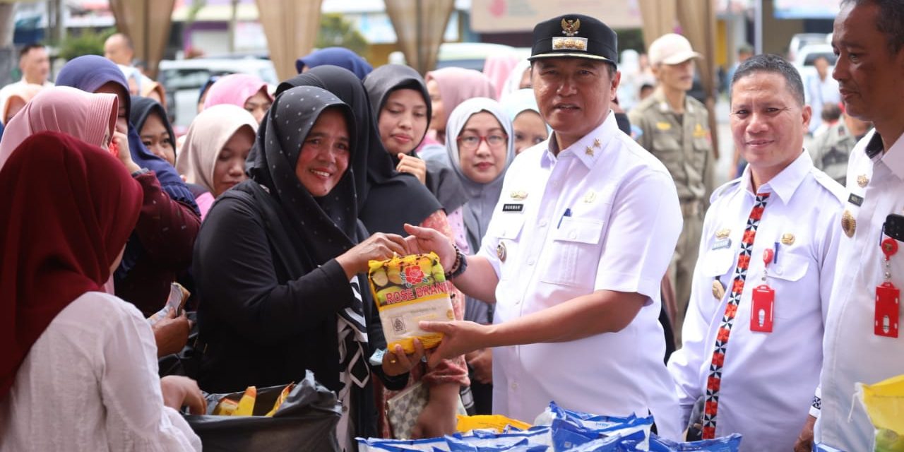 Jelang Bulan Suci Ramadhan 2024, Pj. Bupati Nukman Dukung Penuh Gerakan Pangan Murah