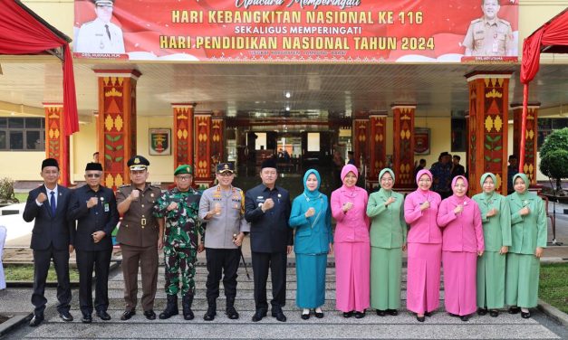 Pj Bupati Nukman Pimpin Upacara Kebangkitan Nasional dan pendidikan Nasional Tingkat Kabupaten Lambar.