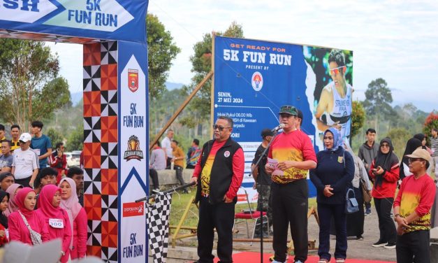 Pj Bupati Nukman Buka Kejuaraan Tarkam Kemenpora Tingkat Lambar : Untuk Menjaring Bibit Atlet.