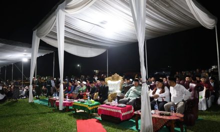 Pj. Bupati Nukman hadiri pengajian akbar Mujahadah Nisfussanah