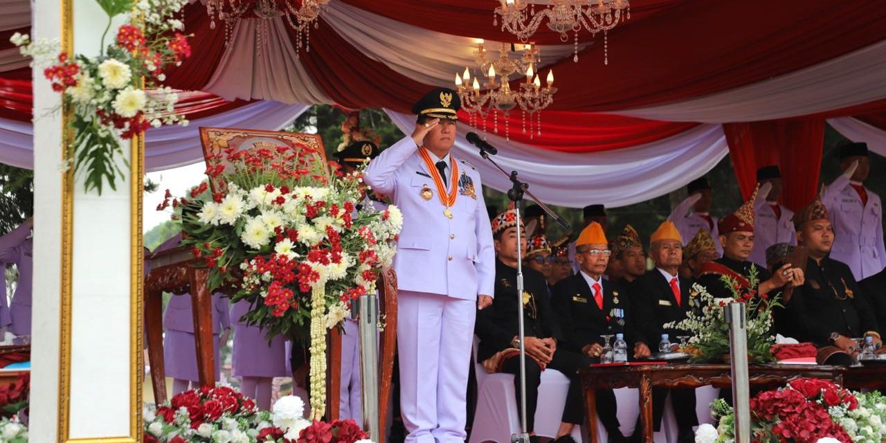 Peringati HUT RI Ke 79, Pj Bupati Nukman Pimpin Upacara Hingga Ziarah Nasional.