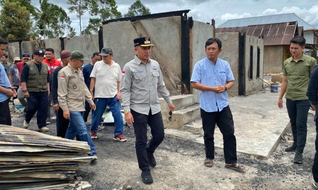 Bupati Parosil Apresiasi Karang Taruna Pekon Sukabumi Atas Kepedulian Sosial di Tengah Musibah Kebakaran