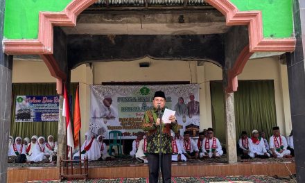 Wakil Bupati Lampung Barat Hadiri Pengajian Akbar dan Zikir Manakib di Ponpes Daruth Tholibin: Apresiasi Peran Pesantren Cetak Generasi Qur’ani dan Tangguh Hadapi Tantangan Zaman