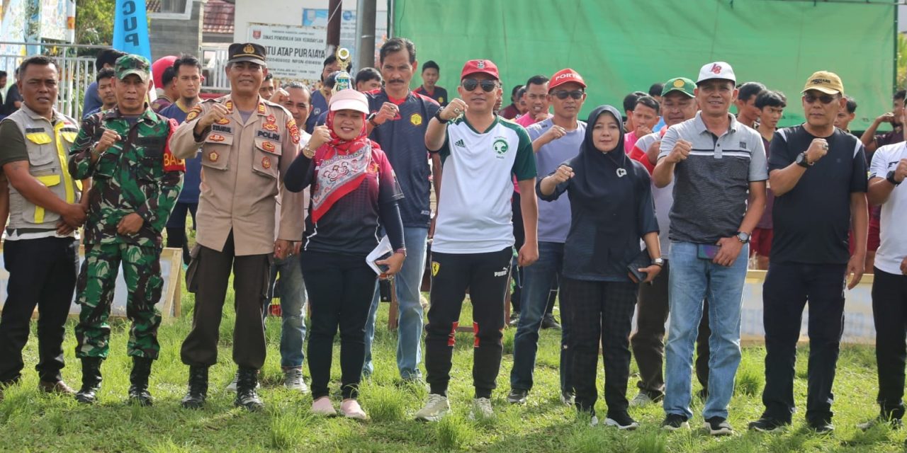 Parosil Mabsus Resmi Tutup Turnamen Sepak Bola Peratin Cup Ke-12  Pekon Pura Jaya