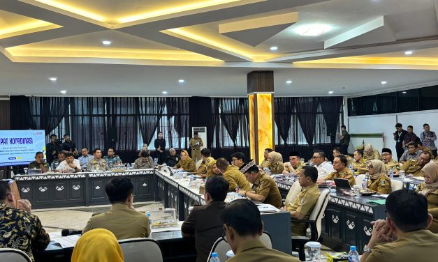 Wakil Bupati Lampung Barat, Mad Hasnurin Hadiri Dua Agenda Strategis di Kantor Gubernur Lampung
