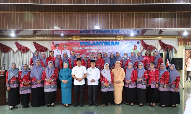 Bupati Parosil Mabsus Lantik Pengurus GOW Lampung Barat 2025–2029, Tekankan Peran Strategis Perempuan