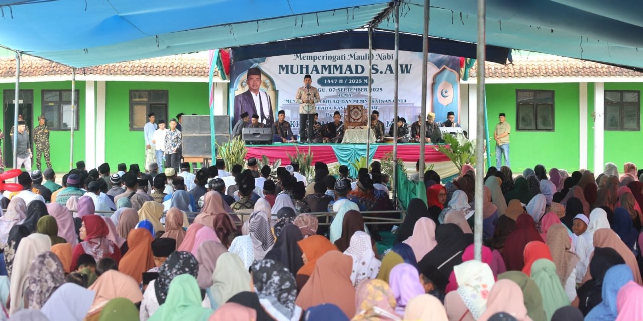 Maulid Nabi Muhammad SAW di Gedung Surian, Parosil Mabsus Ajak Orang Tua Awasi Pergaulan Anak