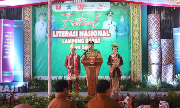 Bupati, Parosil Mabsus Minta Festival Literasi Memiliki Kesinambungan dan Implementasi Nyata Ke Depan 