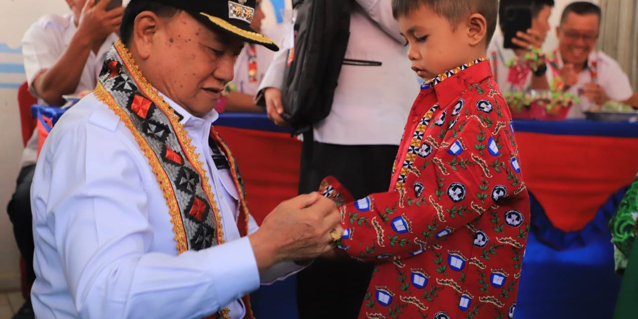 Pemkab Lambar Prioritaskan Pendidikan, Seragam Sekolah Gratis Jadi Langkah Nyata