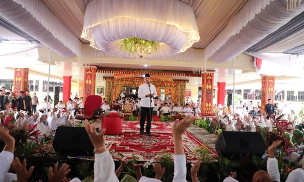 Rayakan HUT ke-34, Pemkab Lambar Gelar Tabligh Akbar, Hadirkan Ulama Kondang Hilman Fauzi