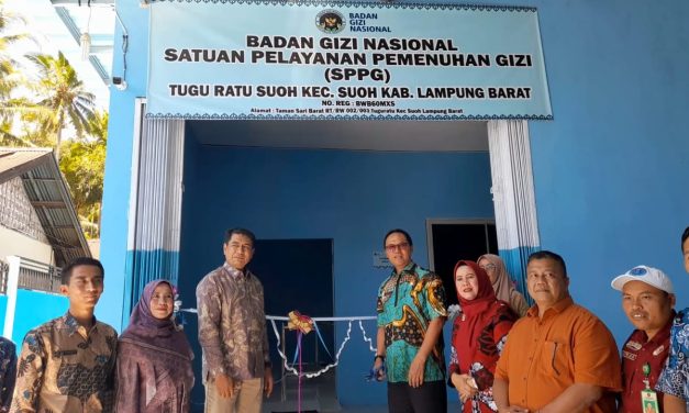 Resmikan SPPG Kecamatan Suoh, Sekretaris Daerah Tekankan Layanan Dapur Sesuai Standar