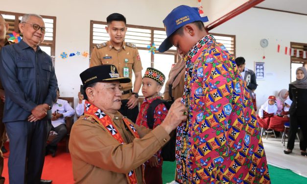 Wakil Bupati Mad hasnurin: Program seragam gratis upaya konkret memajukan dunia pendidikan