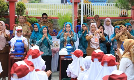 Dari Cuci Tangan hingga Tangkal Stunting, TP-PKK Lampung Barat Bergerak Bersama Anak Sekolah