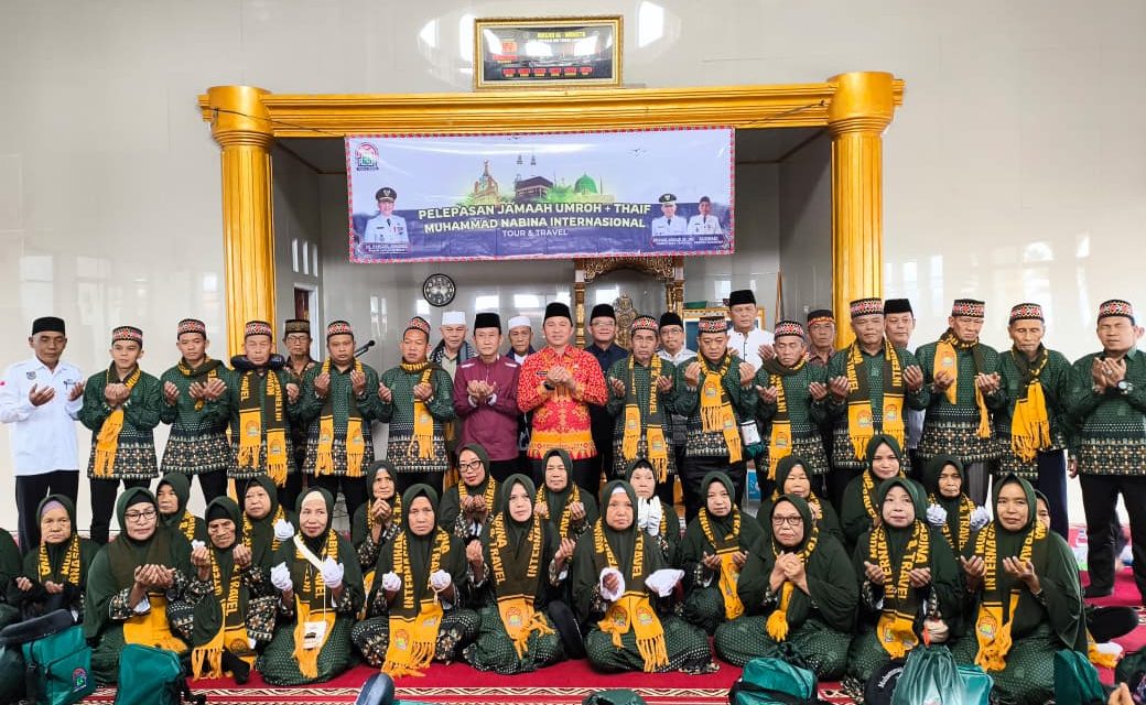 Bupati Parosil Lepas 34 Jamaah Umroh, Tekankan Pentingnya Doa dan Keikhlasan dalam Ibadah