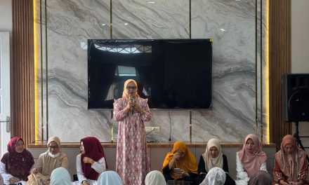 Baitul Mukhlisin Gelar Pengajian Fiqih Wudhu & Sholat, Suasana Hangat dan Penuh Ilmu