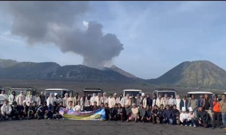 Mencintai Kekayaan Alam dan Budaya Indonesia, Paskibraka dan Pramuka Lampung Barat Berkunjung Ke Bromo