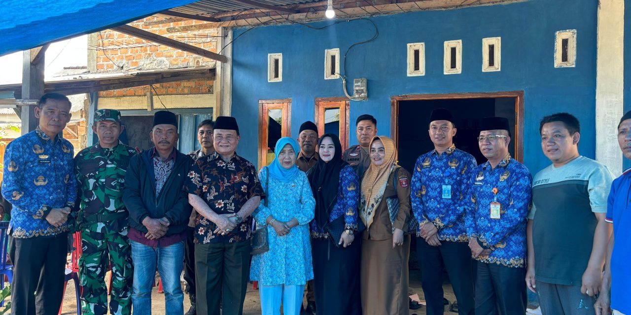 Tragedi Batam: Wabup Mad Hasnurin Datangi Rumah Duka Dwi Putri, Berikan Dukungan Keluarga Korban Dugaan Penganiayaan di Kepulauan Riau