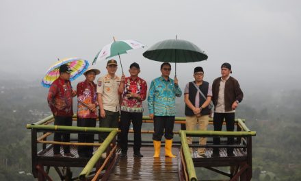 Sekretaris Daerah Optimis Panorama Negeri di Atas Awan Akan Mampu Hipnotis Gubernur Lampung. 