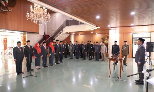 Lantik 7 Pejabat Eselon II, Bupati : Jangan Terjebak Zona Nyaman, Tanggung Jawab Pejabat Kini Lebih Berat