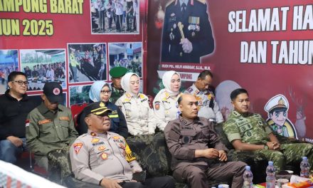 Pemkab dan Forkopimda Lampung Barat Tinjau Kesiapan Pos Pengamanan Jelang Tahun Baru 2026 Di tugu Ara Liwa